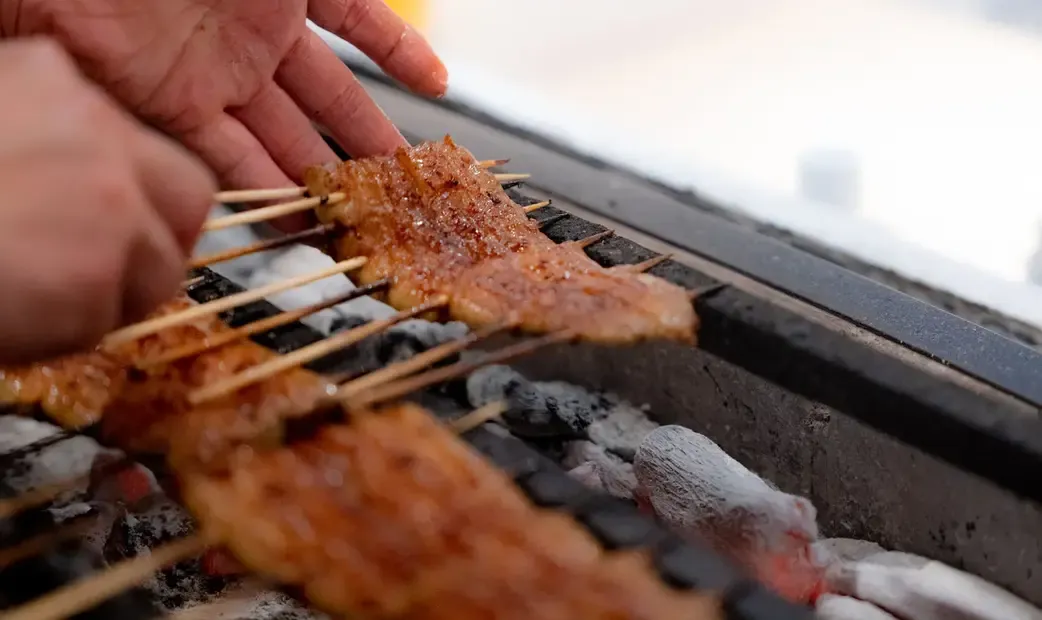 うなぎ時任の炭火で焼く蒲焼